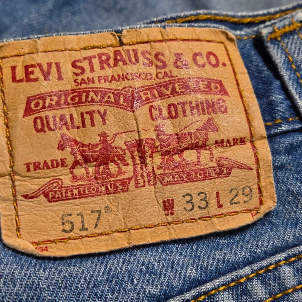 Levi's 517 Bootcut Jeans 33x29 Distressed Medium Wash Denim Streetwear Thrashed